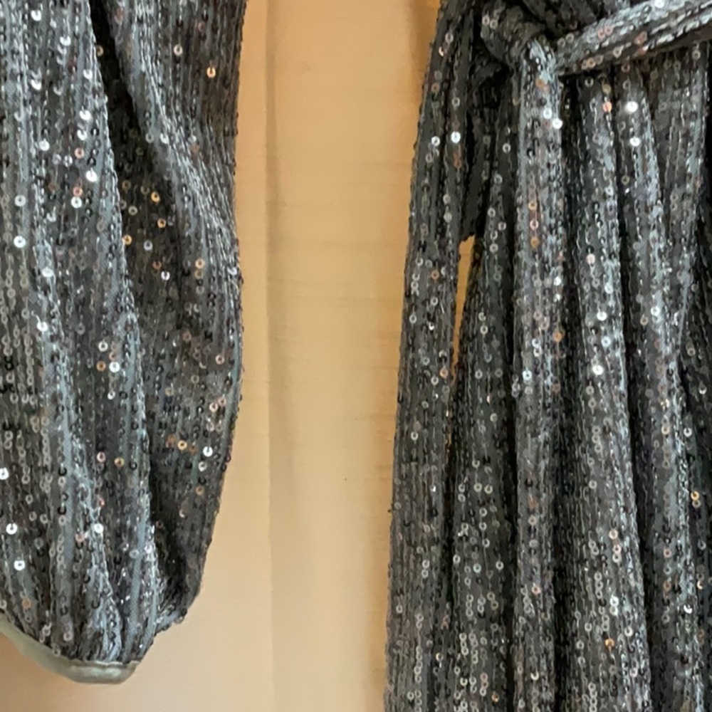 Adorable Sequined Romper Multiple Sizes - image 2